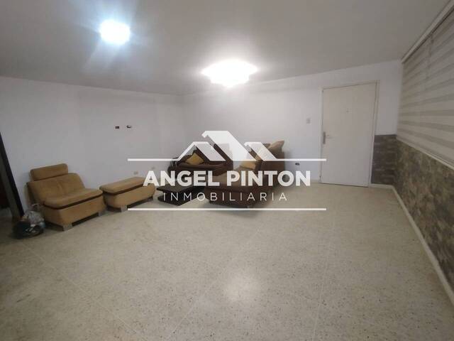 APARTAMENTO para Alquiler en Maracaibo - 4