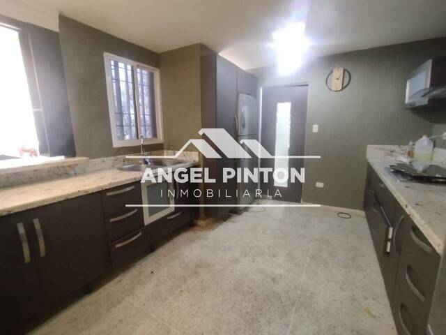 #9550 - APARTAMENTO para Venta en Maracaibo - V