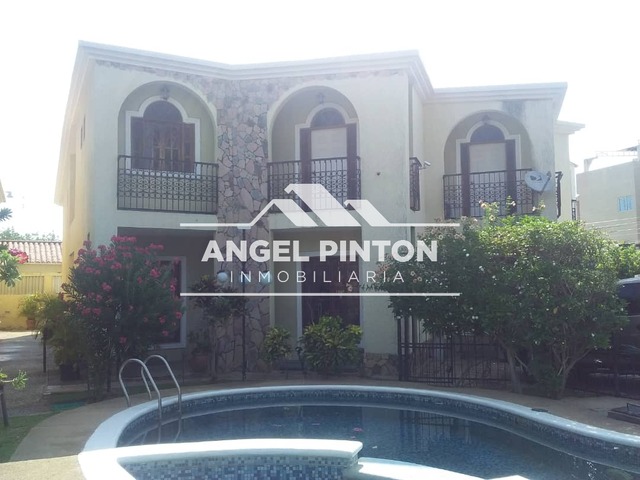 #9559 - CASA COMERCIAL para Venta en Maracaibo - V - 1