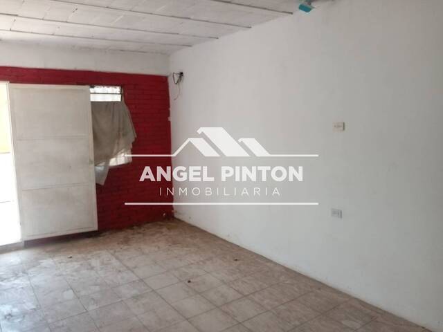 #95890 - CASA COMERCIAL para Alquiler en Maracaibo - V - 3