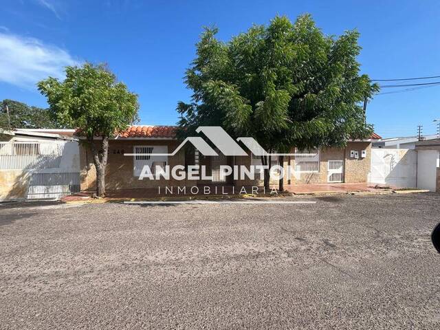 #9603 - CASA COMERCIAL para Venta en Maracaibo - V