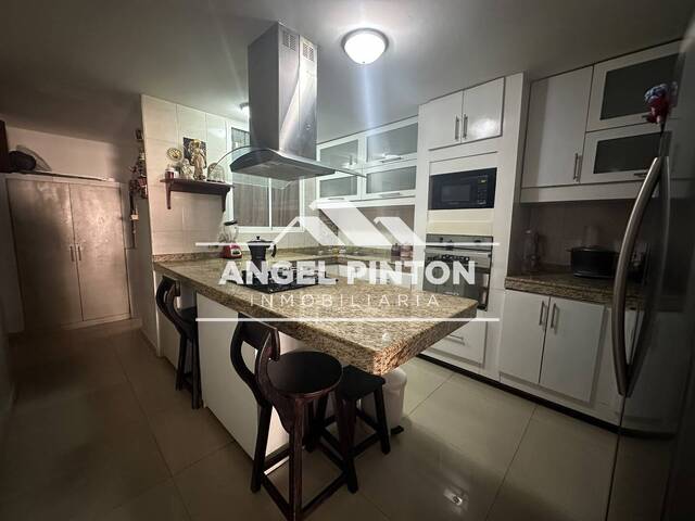 CONJUNTO CERRADO para Venta en Maracaibo - 2