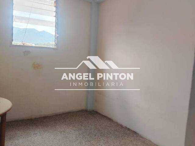 APARTAMENTO para Venta en Guarenas - 4