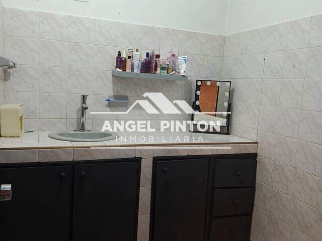 #9756 - CASA para Venta en Maracaibo - V - 3