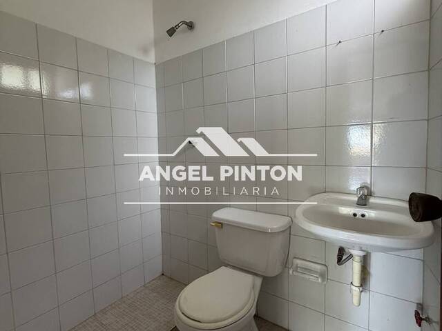 LOCAL COMERCIAL para Alquiler en Maracaibo - 2