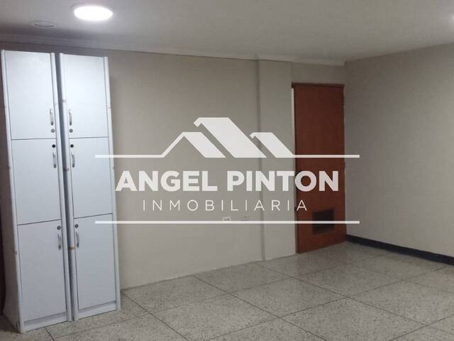 OFICINA para Alquiler en Maracaibo - 2