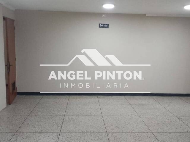 OFICINA para Alquiler en Maracaibo - 3