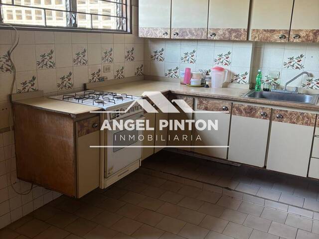 #9806 - APARTAMENTO para Alquiler en Maracaibo - V - 2