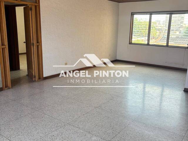 #9806 - APARTAMENTO para Alquiler en Maracaibo - V - 1