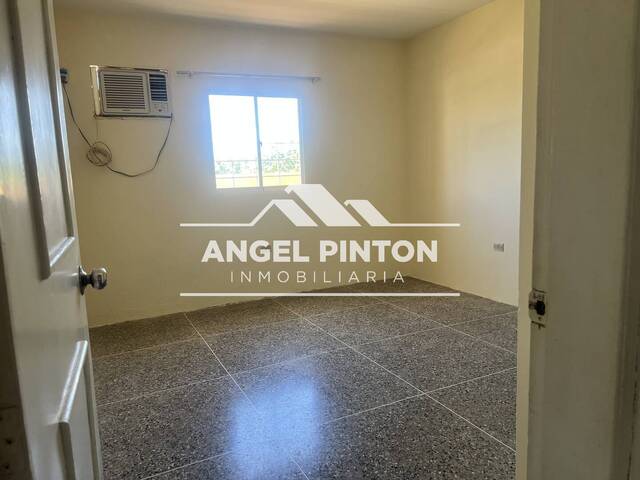 #9810 - APARTAMENTO para Alquiler en Maracaibo - V - 2