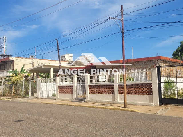 #9836 - CASA COMERCIAL para Venta en Maracaibo - V - 1