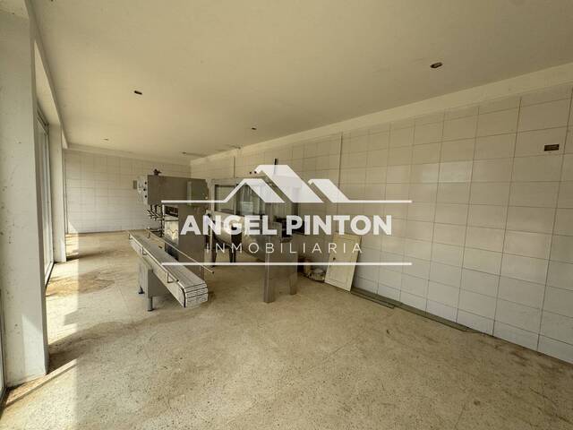 #9834 - EDIFICIO COMERCIAL para Venta en San Francisco - V - 2