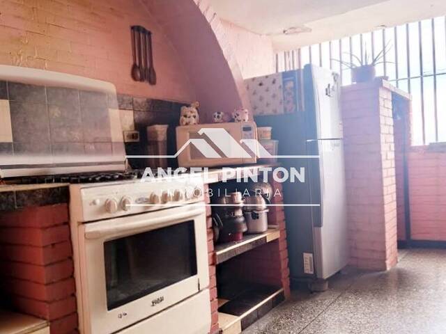 #9867 - APARTAMENTO para Venta en Acarigua - P - 3