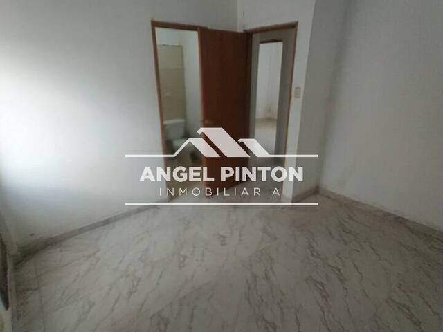 #9882 - APARTAMENTO para Venta en Maracaibo - V - 3