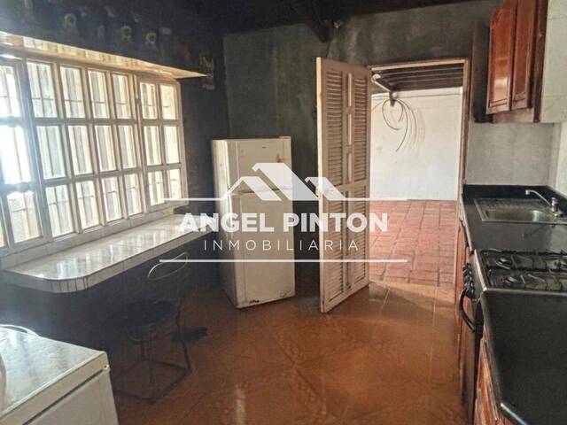 #9893 - CASA para Venta en Maracaibo - V - 3