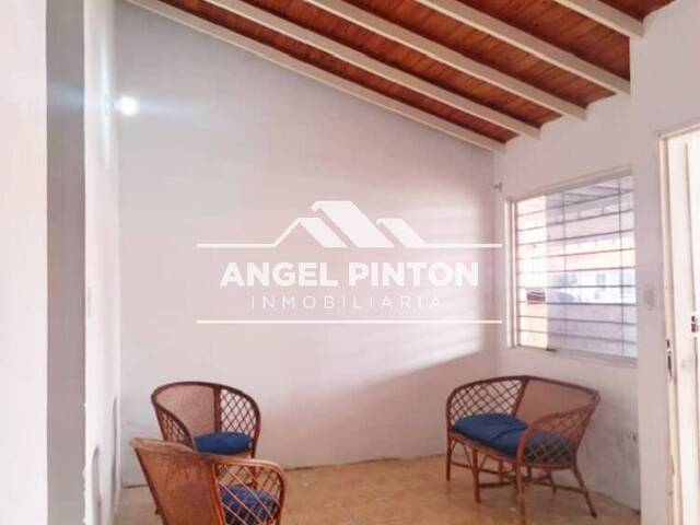 #9879 - CONJUNTO CERRADO para Venta en Araure - P - 2