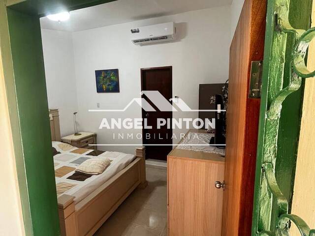 ÁNGEL PINTON INMOBILIARIA KENY VERGEL