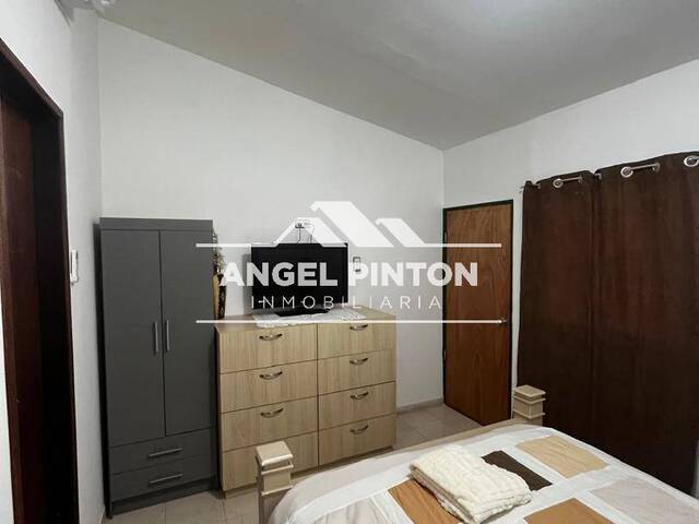 ÁNGEL PINTON INMOBILIARIA KENY VERGEL