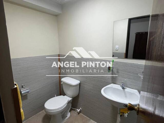 APARTAMENTO para Alquiler en Maracaibo - 4