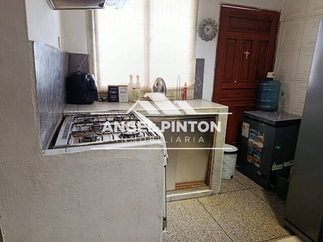 #9904 - CASA COMERCIAL para Venta en Maracaibo - V - 3