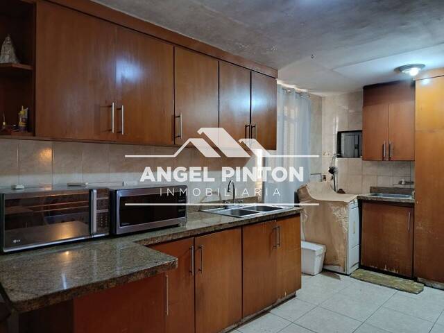 #9908 - APARTAMENTO para Alquiler en Maracaibo - V - 1
