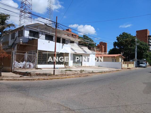 #9910 - LOCAL COMERCIAL para Venta en Maracaibo - V - 2