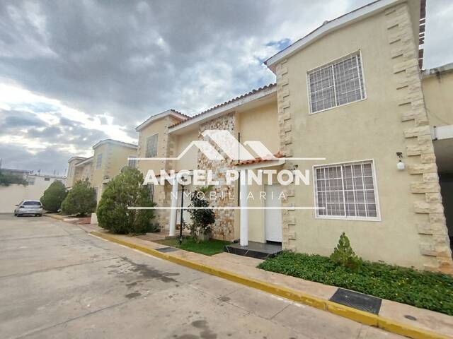 #9927 - CONJUNTO CERRADO para Venta en Maracaibo - V - 1