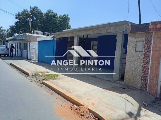 #9967 - CASA COMERCIAL para Venta en Maracaibo - V - 2