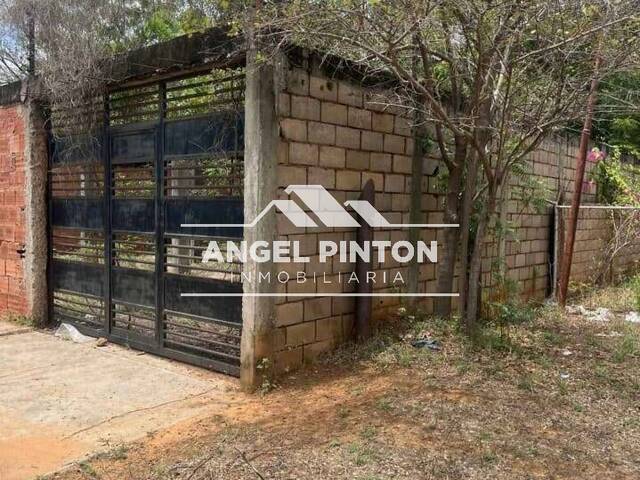 #10023 - TERRENO para Venta en Maracaibo - V - 3