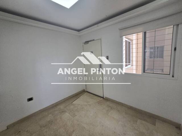 #10033 - APARTAMENTO para Venta en Maracaibo - V - 3