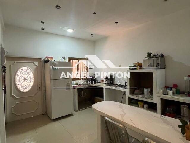 #10054 - CASA para Venta en Maracaibo - V - 2