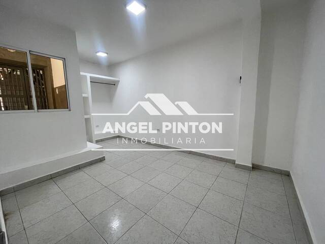 #10111 - APARTAMENTO para Alquiler en Maracaibo - V - 2