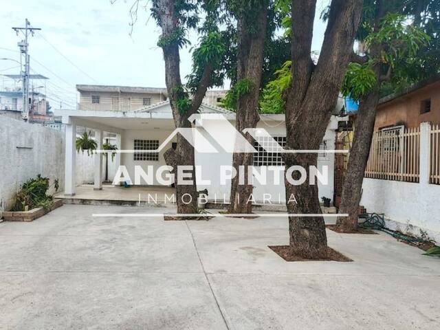 #10140 - CASA para Venta en Maracaibo - V - 2