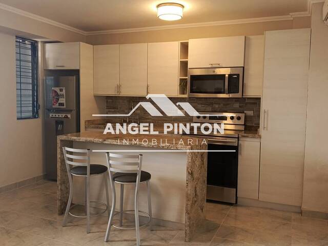 #10195 - APARTAMENTO para Alquiler en Maracaibo - V - 3