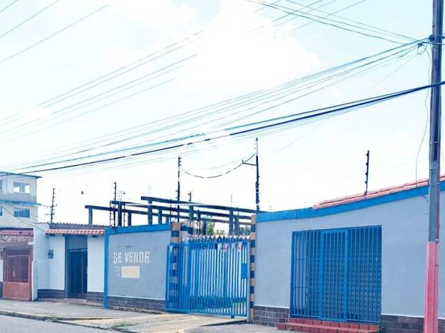 #10207 - LOCAL COMERCIAL para Venta en Acarigua - P - 1