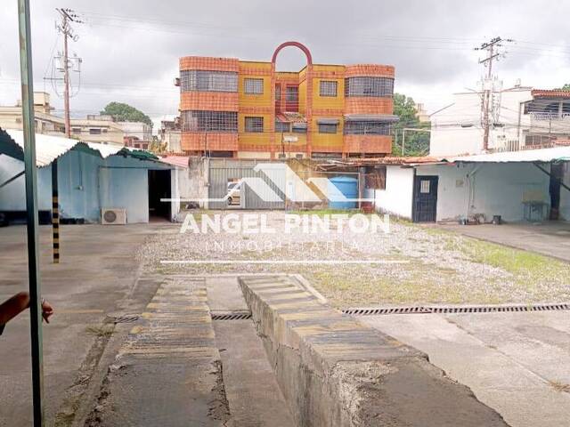 #10207 - LOCAL COMERCIAL para Venta en Acarigua - P - 2