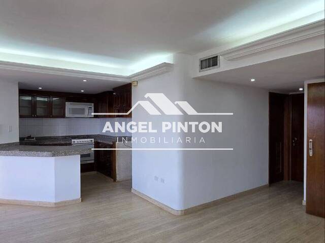 #10223 - APARTAMENTO para Alquiler en Maracaibo - V - 1