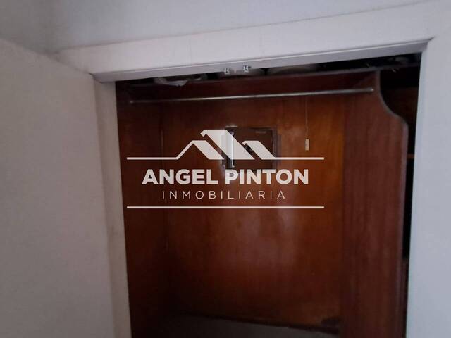 #10227 - CASA COMERCIAL para Venta en Maracaibo - V - 2