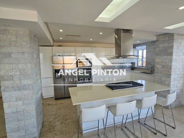 APARTAMENTO para Alquiler en Maracaibo - 4