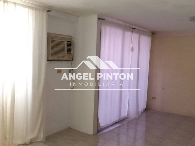#102550 - APARTAMENTO para Venta en Cabimas - V - 3