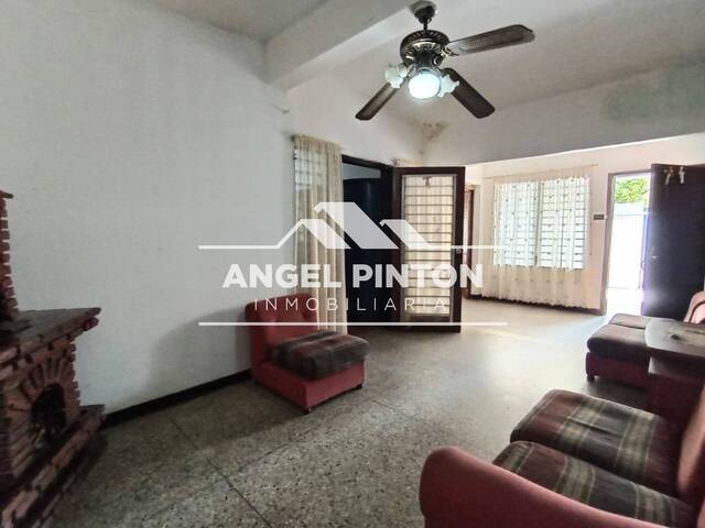 #20112 - CASA COMERCIAL para Venta en Maracaibo - V - 3