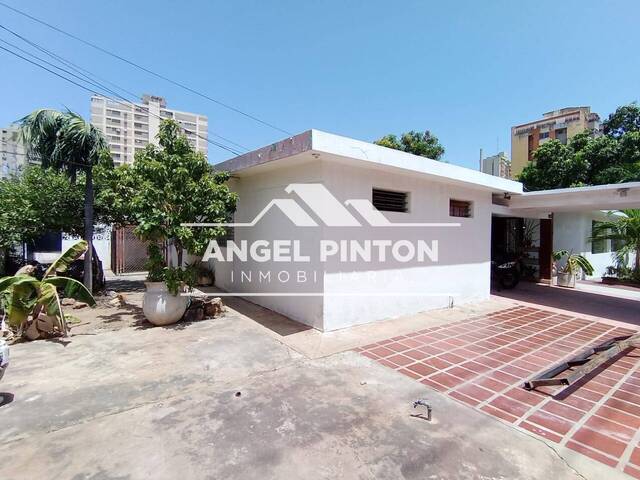 #20112 - CASA COMERCIAL para Venta en Maracaibo - V - 2
