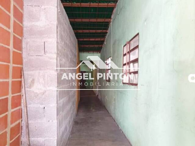 #10260 - CASA COMERCIAL para Venta en Acarigua - P - 3