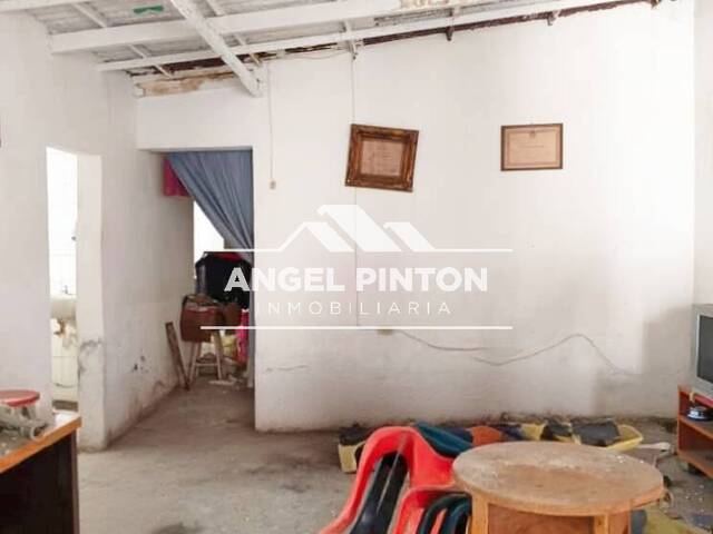#10261 - CASA COMERCIAL para Venta en Acarigua - P - 2
