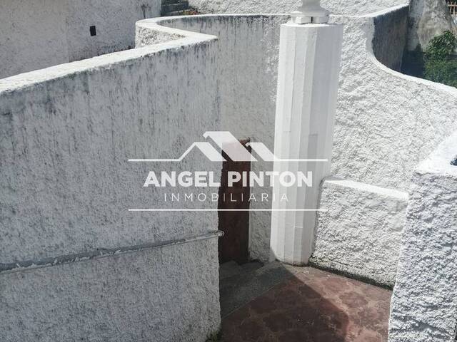 #10273 - CASA para Venta en Caracas - A - 2