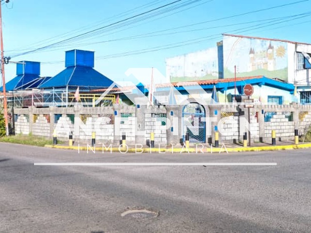 #10303 - CASA COMERCIAL para Venta en Cabimas - V - 3