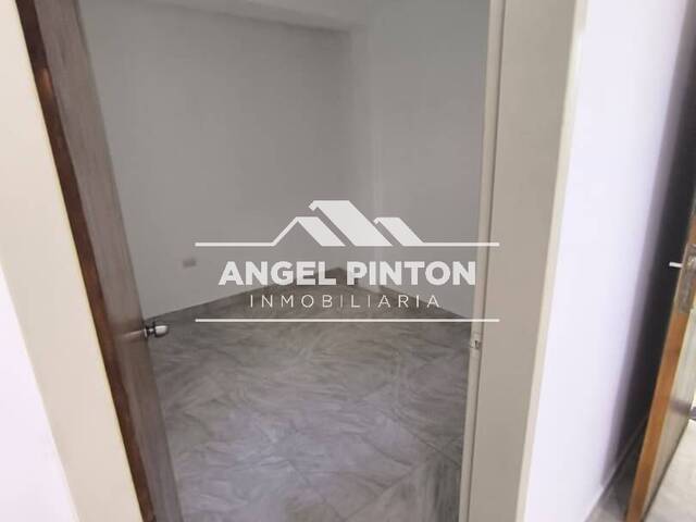 LOCAL COMERCIAL para Alquiler en Barquisimeto - 4