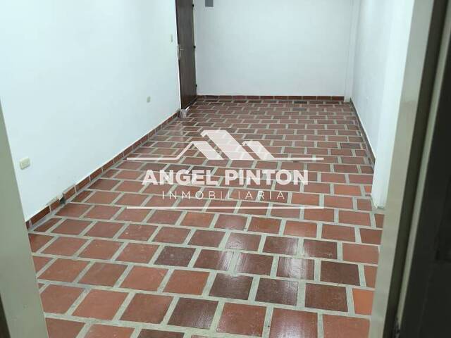 #10313 - LOCAL COMERCIAL para Alquiler en Barquisimeto - K - 1