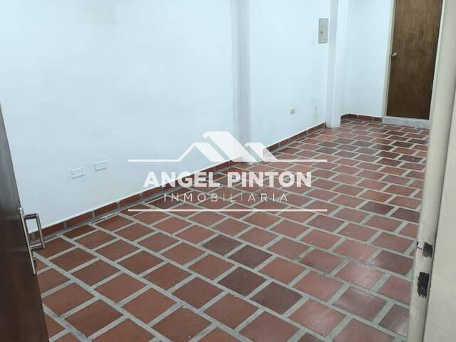 #10313 - LOCAL COMERCIAL para Alquiler en Barquisimeto - K - 2