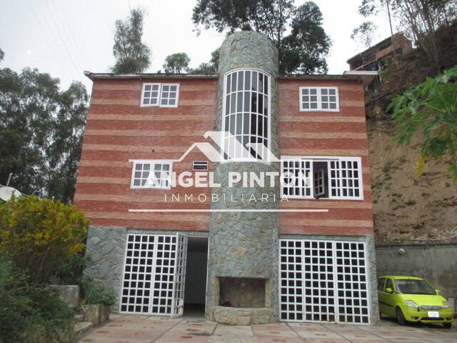 #10325 - CASA para Venta en Los Teques - M - 2